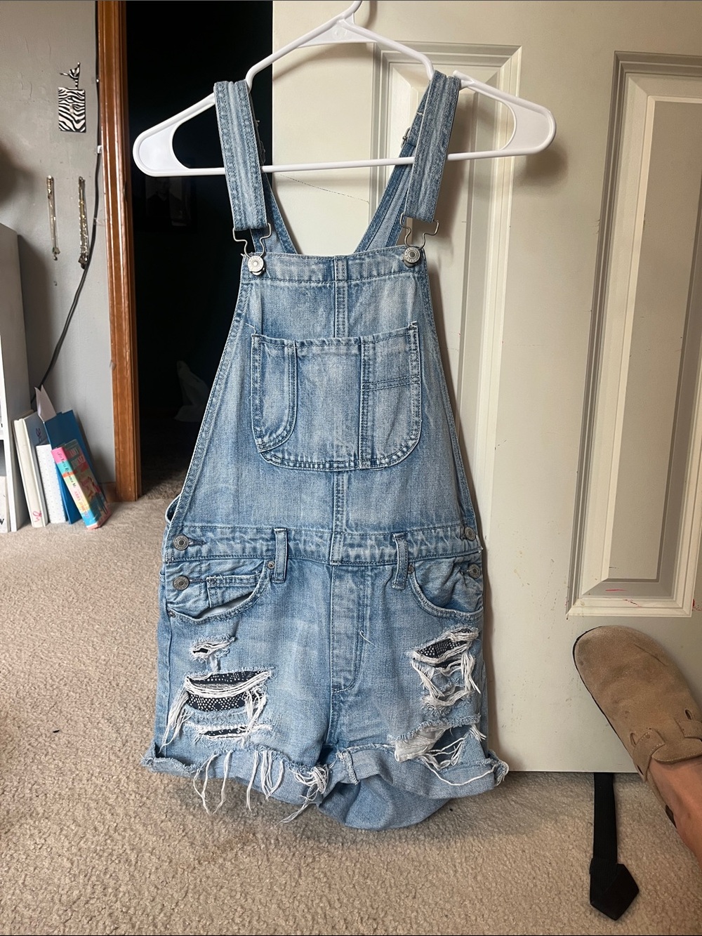 Light Wash American Eagle Denim Short Overalls